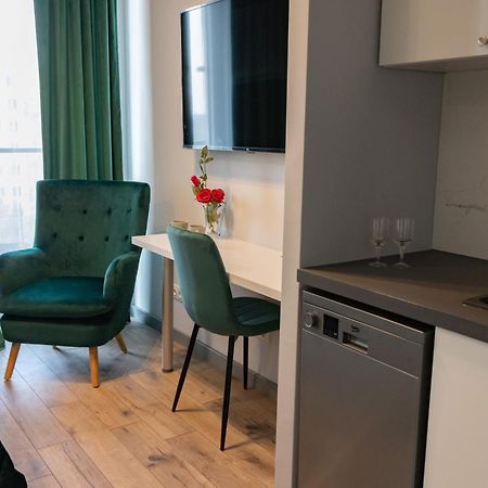 Warszawski Hongkong, Kultowe Miejsce Warsaw Ngoại thất bức ảnh